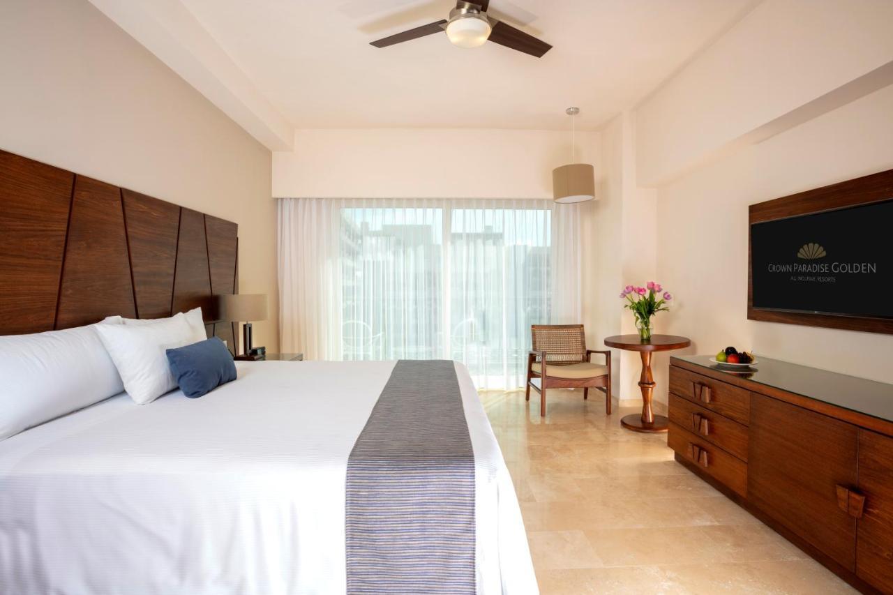 Crown Paradise Golden All Inclusive Resort - Adults Only Puerto Vallarta Exterior foto Junior Suite